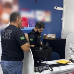 Momento em que a polícia cumpre os mandados de prisão (Foto: ASCOM/PCRR) 