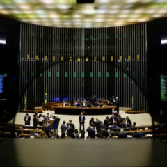 Nem Hugo nem a classe política se importam com farra de emendas parlamentares