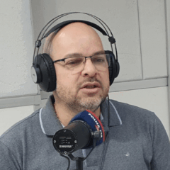 Wagner Severo, presidente da Femarh, durante entrevista ao Agenda da Semana. Foto: estúdio/FolhaFM