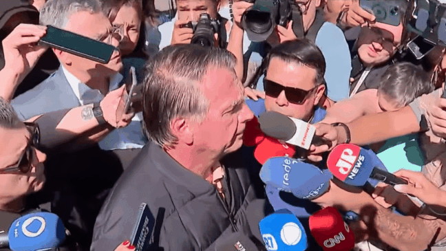 Bolsonaro concedeu entrevista 