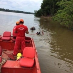 Bombeiros continuam buscas por menino que desapareceu em rio