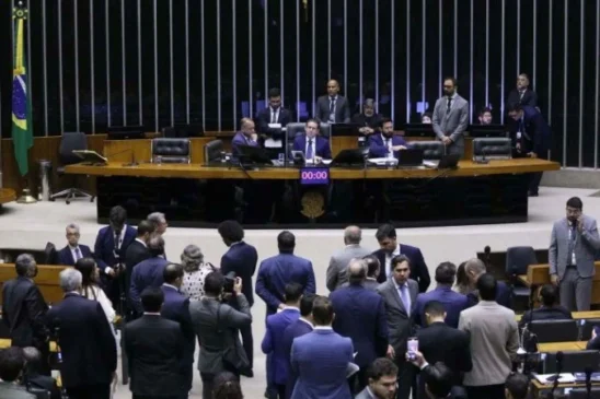 ‘PL da Devastação’ aprovado na madrugada é o golpe final contra o meio ambiente
