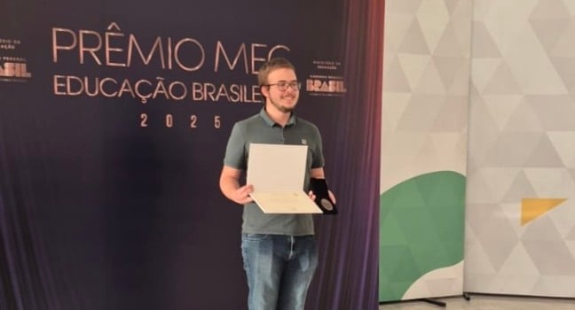 João Vitor, 19 anos, alcançou 960 pontos na redação do Enem. (Foto: Divulgação)