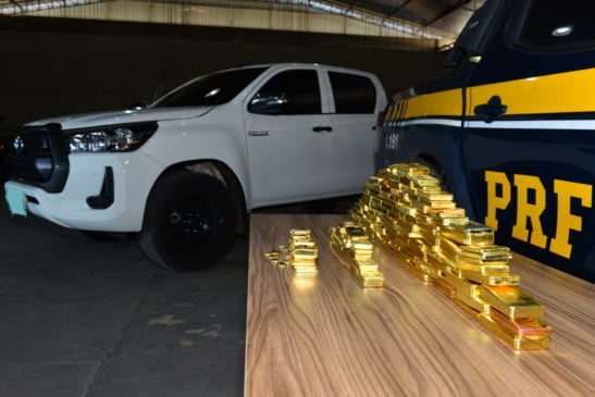 O ouro foi apreendido pela PRF (Foto: Nilzete Franco/FolhaBV)