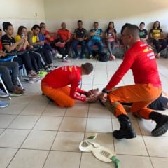 O objetivo foi capacitar os participantes para prestarem os primeiros atendimentos enquanto aguardam o socorro especializado. (Foto: Divulgação)