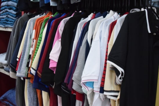 Camisas polos são as mais procuradas em 2025 (Foto: Wenderson Cabral)