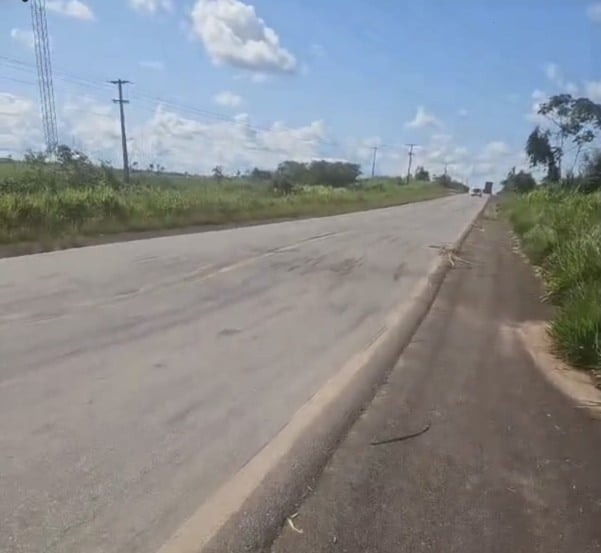 Trecho na BR-174 é no sentido de Rorainópolis/Nova Colina depois da vicinal 4. (Foto: Divulgação).