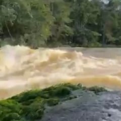 Canoa virou em trecho com forte correnteza