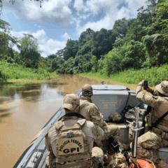 PF bloqueia mais de R$ 90 mil em bens de piloto suspeito de abastecer garimpo ilegal em Roraima