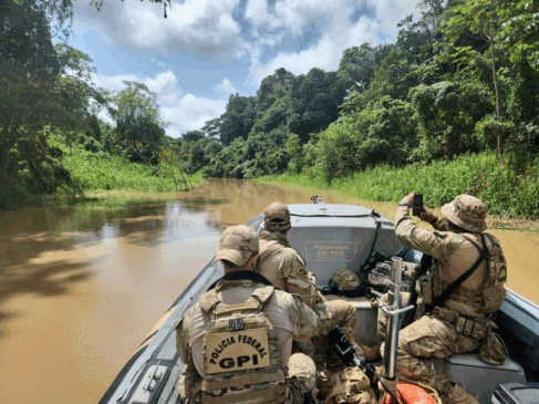PF bloqueia mais de R$ 90 mil em bens de piloto suspeito de abastecer garimpo ilegal em Roraima