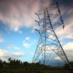 Sua empresa paga caro na conta de luz?A energia pode ser uma aliada estratégica, e não um custo imprevisível