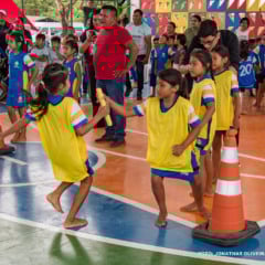 Estudantes disputam modalidades como bola ao alvo, arco e flecha, baladeira, cabo de guerra, corrida livre e futsal do lavrado. (Foto: Divulgação)