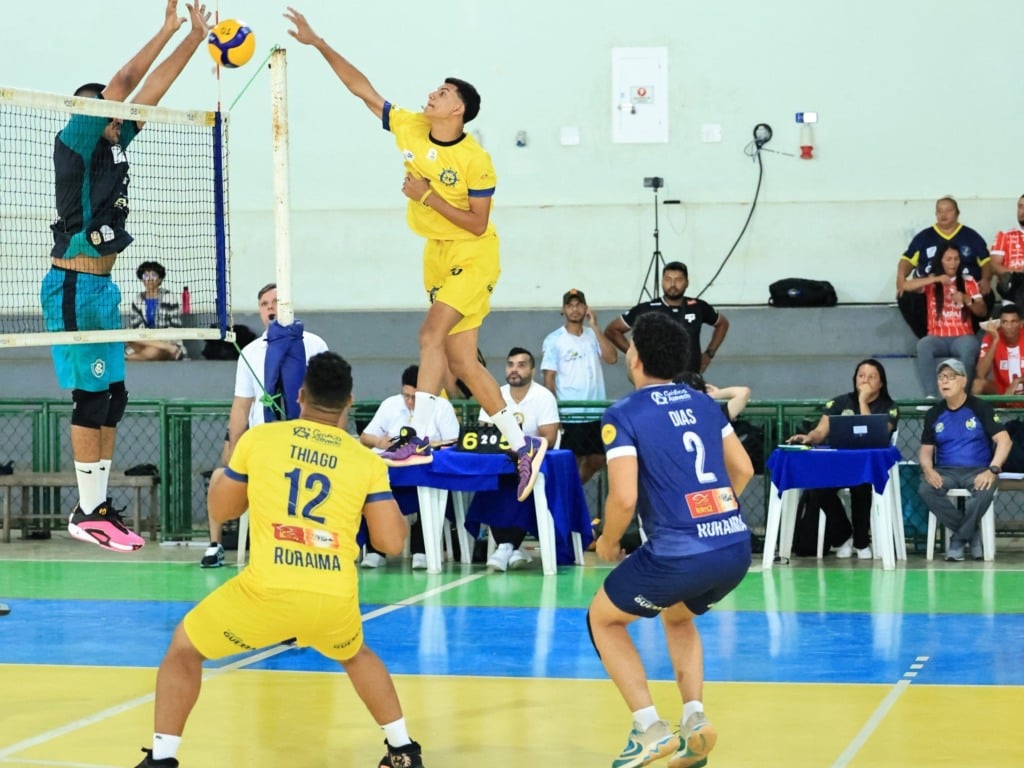 Iate Clube e Náutico sofrem derrotas na Superliga C de Vôlei. (Foto: Francisco Dinarte)