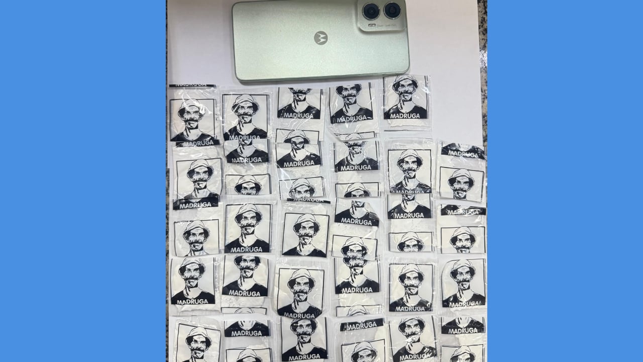 Porções de cocaína com imagem do Seu Madruga