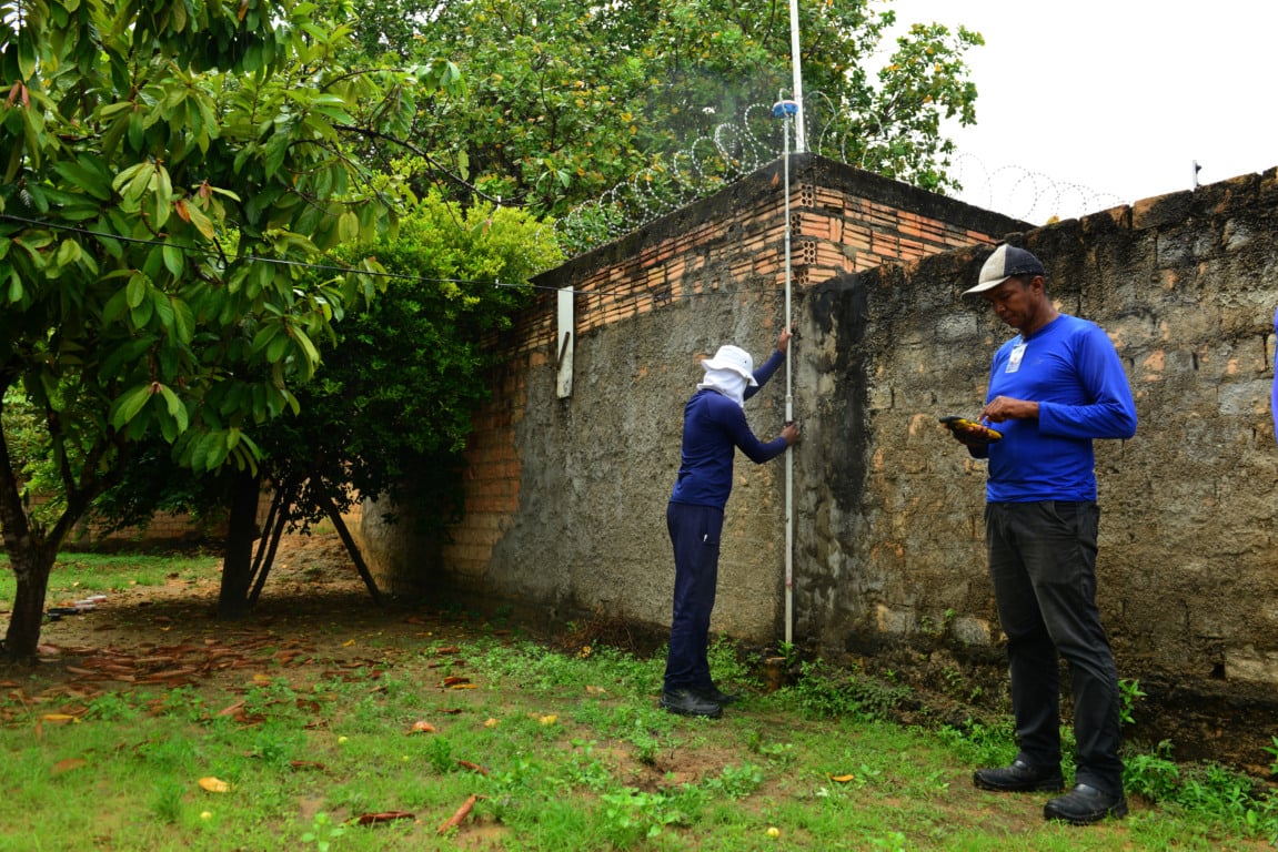 Para evitar conflitos e esclarecer dúvidas, equipes da Companhia de Desenvolvimento de Roraima (Codesaima) passaram a acompanhar as medições - Foto: Nilzete Franco/FolhaBV