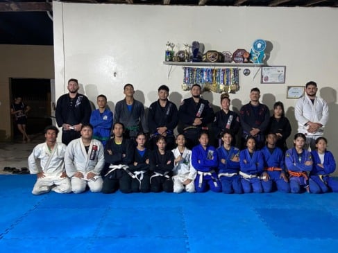 Stranda Top Team oferece aulas gratuitas para crianças de baixa renda. (Foto: ASCOM/Stronda Top Team)