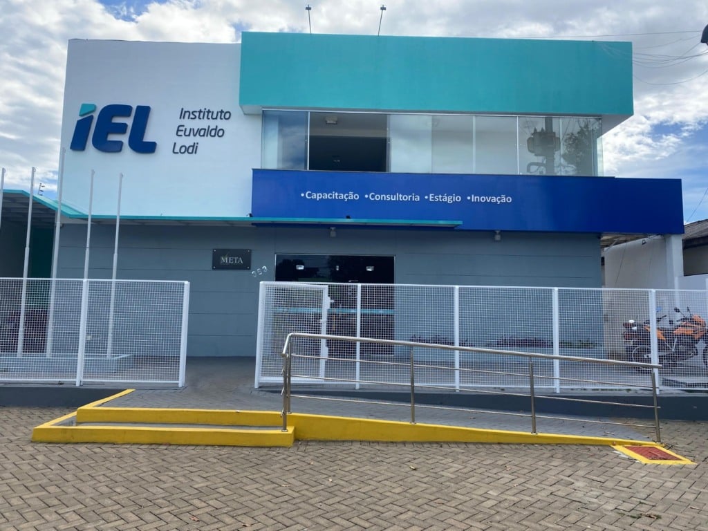 IEL FACHADA