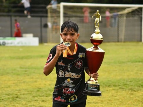 Jovem realiza bingo para custear despesas durante competição no Amazonas. (Foto: Arquivo pessoal)