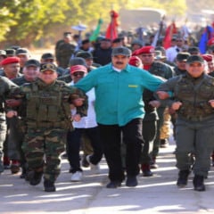 Venezuelanos atendem convocação de Maduro em jornada de alistamento em meio à tensão com os EUA