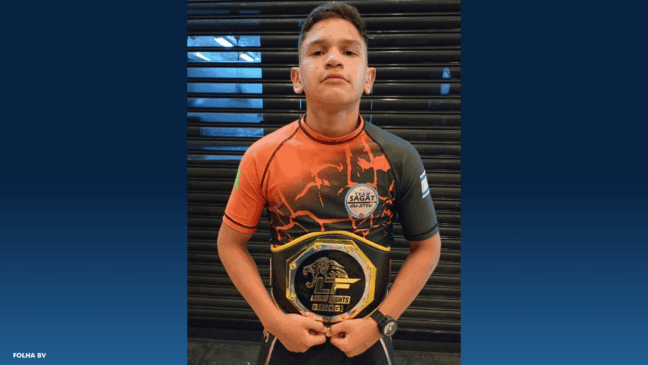 Atleta de Roraima conquista cinturão em evento de MMA. (Foto: Arquivo pessoal)