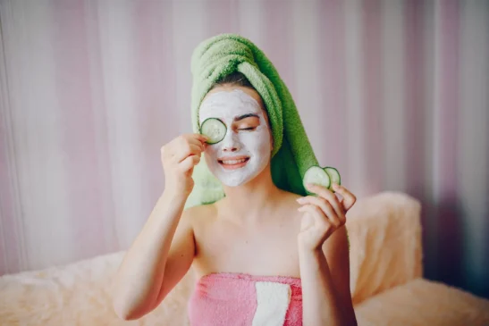 Segundo dermatologistas, o pepino pode, sim, oferecer algum benefício momentâneo para a região dos olhos (Foto Divulgação)