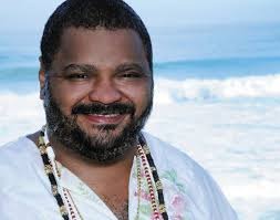 Considerado um dos maiores nomes do samba brasileiro, Arlindo acumulou sucessos como Meu Lugar, O Bem, Será Que É Amor e O Show Tem Que Continuar. (Foto: Divulgação)