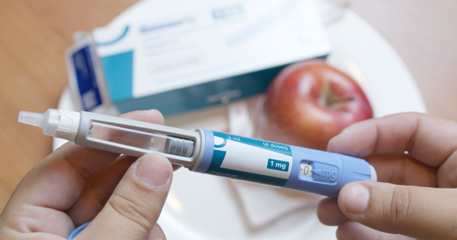 Segundo a norma, os insumos farmacêuticos ativos (IFAs) de origem biotecnológica só podem ser importados para manipulação se forem fornecidos pelo mesmo fabricante que já possui registro no Brasil (Foto: Divulgação)