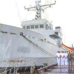 Navio e militares da Guiana