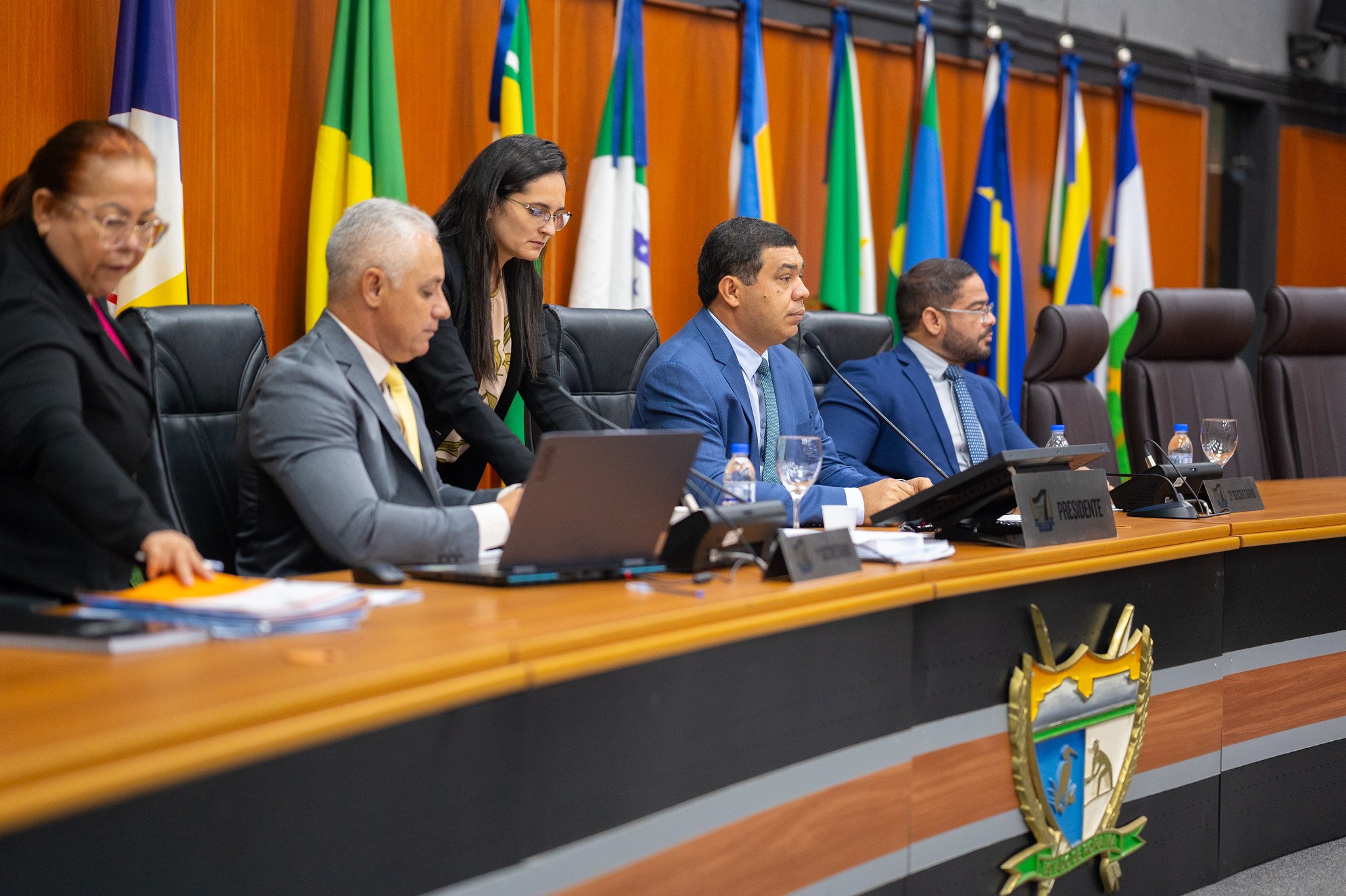 A mesa diretora da Assembleia Legislativa de Roraima, presidida por Soldado Sampaio