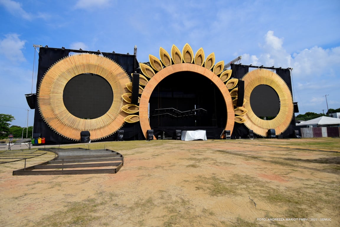 Os palcos Sol e Lua passam pelos últimos ajustes para receber artistas locais e nacionais durante os três dias de programação. (Foto: Divulgação)