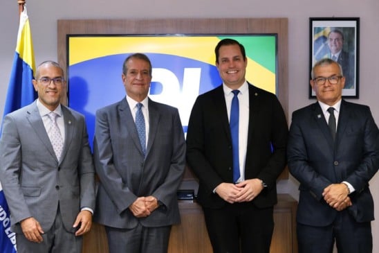 O prefeito Arthur Henrique, o presidente nacional do PL, Valdemar da Costa Neto, o deputado Nicoletti e o vice-prefeito Marcelo Zeitoune