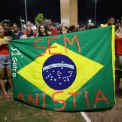 Manifestantes em ato contra PL da Anistia e PEC da Blindagem em Boa Vista (Foto: Pablo Sérgio)