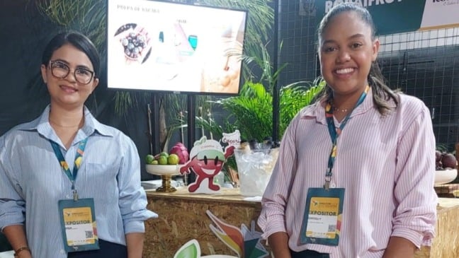 Gabriella Carvalho e Isabel Garcia são responsáveis pela RoraiFrut, empresa especializada no  beneficiamento de frutos nativos da Amazônia. Foto: arquivo pessoal.