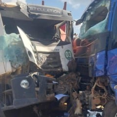 Os dois caminhões prestam serviços a mesma empresa, no entanto, o motorista que faleceu era funcionário efetivo e o que sobreviveu prestava serviços terceirizados para a usina (Foto: Divulgação) 