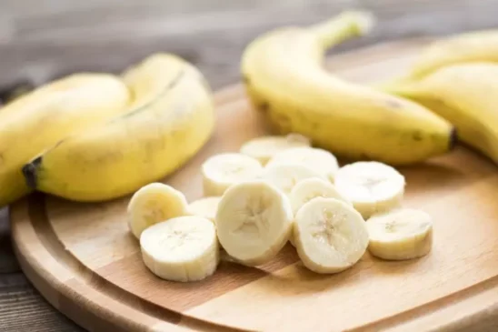 A fruta contém fibras solúveis, que ajudam na digestão, mas também tem taninos, substâncias que podem dificultar o trânsito intestinal (Foto Divulgação)