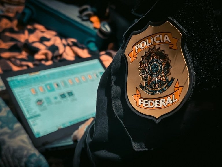 Segundo a PF, foram identificadas pelo menos 45 mensagens de cunho discriminatório, com ataques dirigidos a grupos étnico-regionais, de gênero, orientação sexual e religiosos. (Foto: Divulgação/PF)