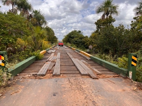 Essa é a realidade das pontes de madeira ao longo da RR-203