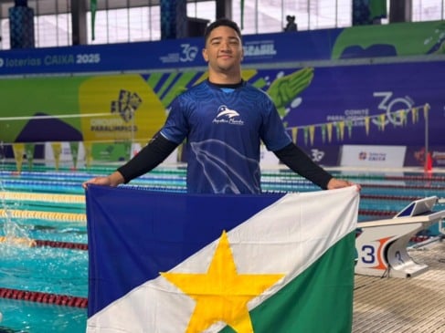 Kauã Gonçalves Santos representa o estado no Campeonato Brasileiro de Jovens de Natação. (Foto: Reprodução/Instagram/@kkaua_s8)