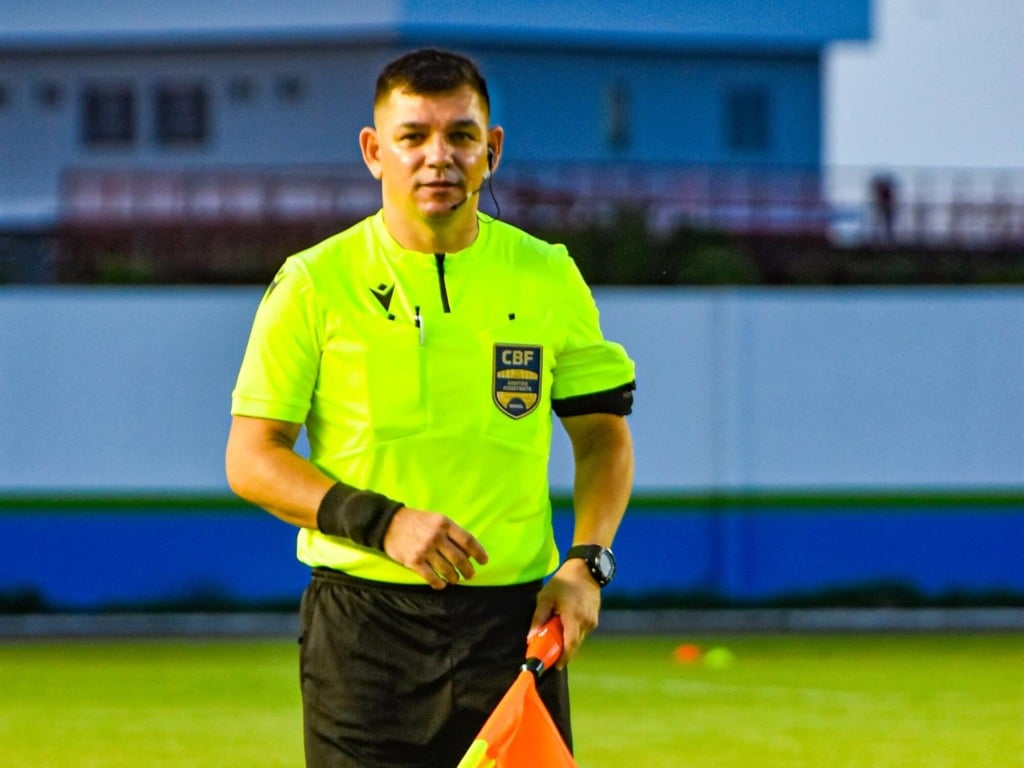 Alex Thomé atua pela segunda vez seguida em partida do Brasileirão Série A. (Foto: Ascom/FRF)