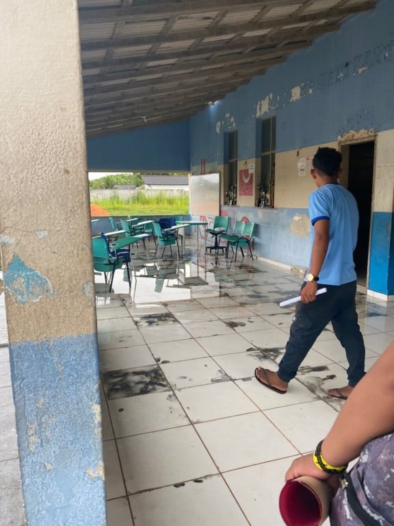 Escola Estadual Indígena Tuxaua Luiz Cadete, localizada na Comunidade Canauanin (Foto: Arquivo Pessoal)
