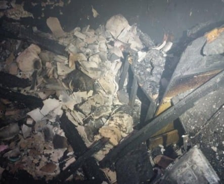 A residência ficou completamente destruída (Foto: Divulgação)
