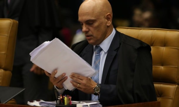 pós as manifestações, o julgamento foi suspenso e será retomado na próxima terça-feira (21) (Foto: Divulgação)