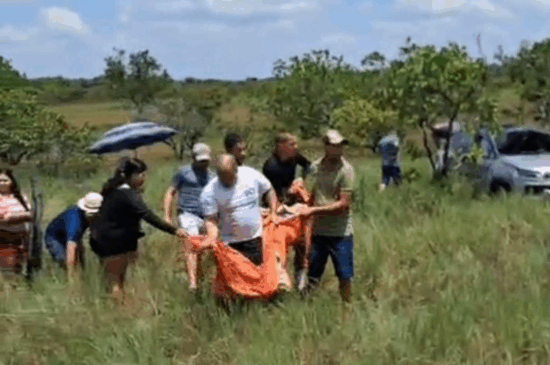 Mulher morreu após o carro em que estava capotar próximo ao “Banho do Au Au”. (Foto: Divulgaçao)
