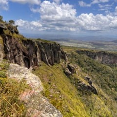 Dinossauros há 110 milhões de anos e Tepequém como cápsula do tempo de 2 bilhões de anos