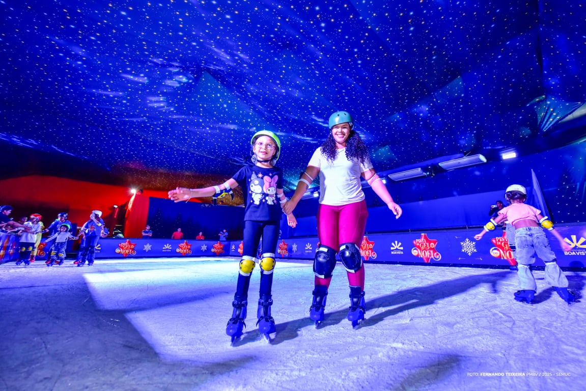Pista de patinação no gelo segue aberta; saiba como garantir ingresso