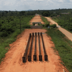 Os trabalhos alcançam trechos que conectam Caroebe, São João da Baliza e São Luiz do Anauá. (Foto: Divulgação/DNIT)