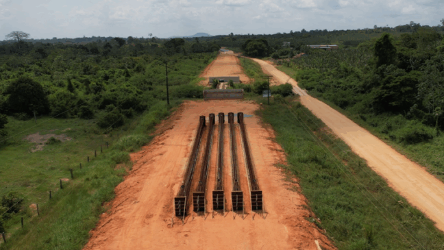 Os trabalhos alcançam trechos que conectam Caroebe, São João da Baliza e São Luiz do Anauá. (Foto: Divulgação/DNIT)