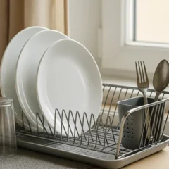 Aprenda como secar louça sem pano e evitar cheiro de mofo na cozinha