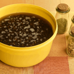 Leguminosas precisam ficar de molho por algumas horas (Foto: Reprodução)