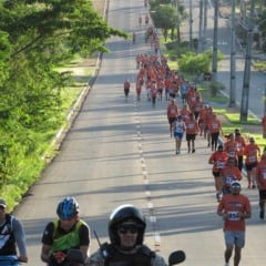Os participantes inscritos receberão o Kit Atleta, que inclui camisa, número de peito, sacochila e boné (Foto Divulgação)